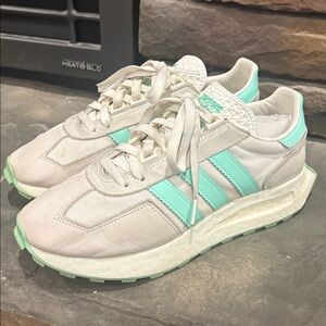 Adidas Womens Retropy E5 HQ4385 Gray/‎ Mint Green  Running Shoes Sneakers Size 8